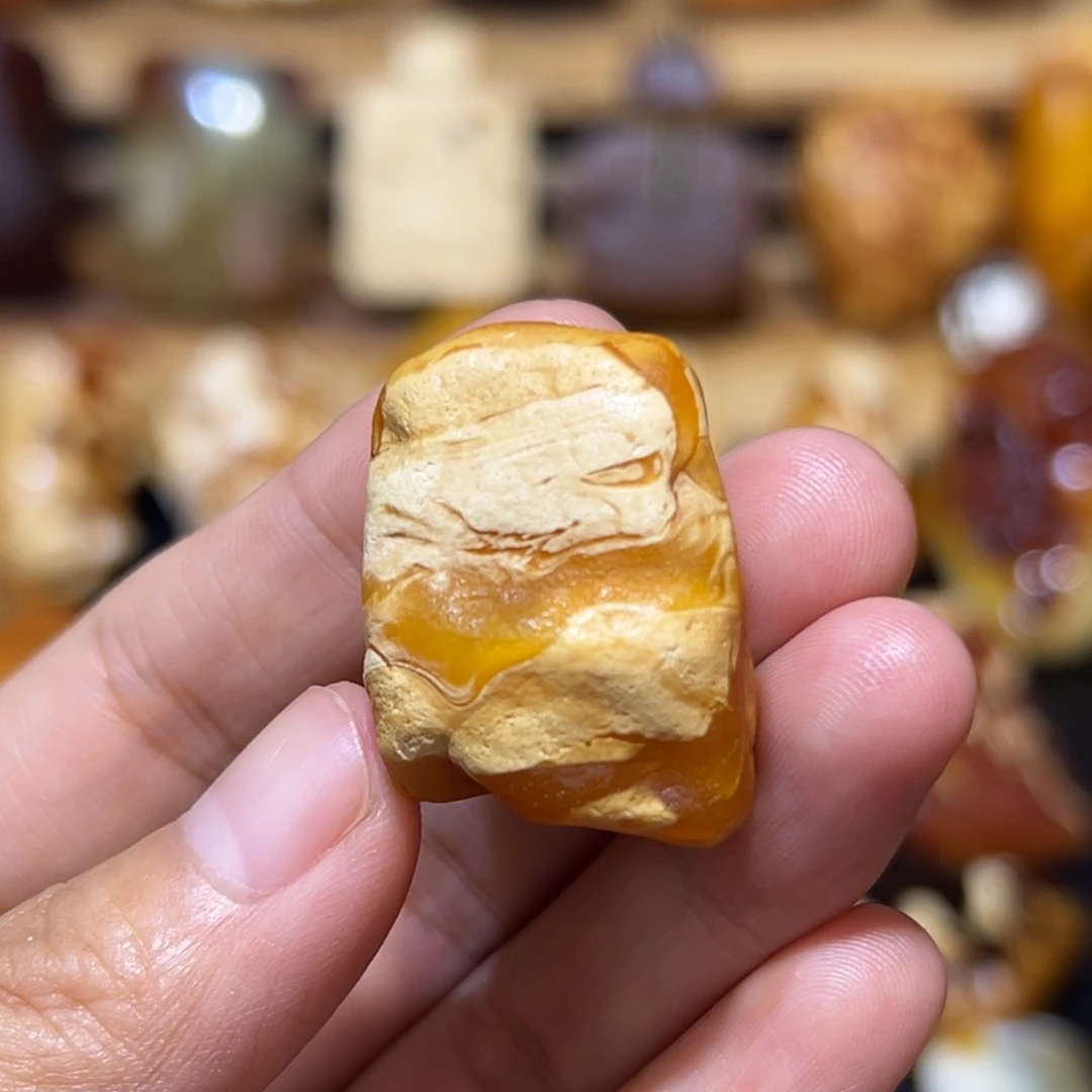 白***滚定制琥珀未镶嵌琥珀蜜蜡