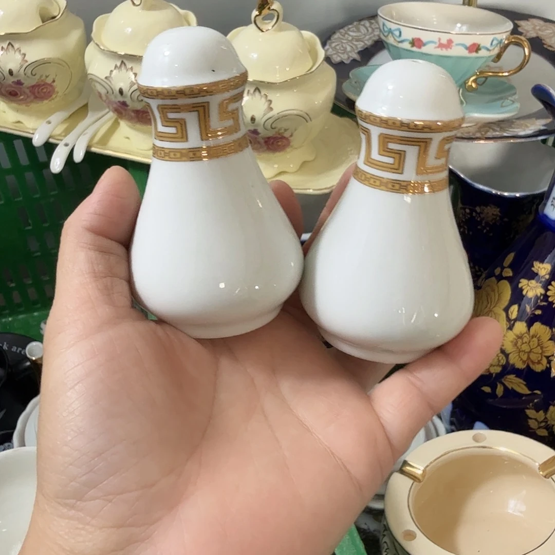 陶瓷陶瓷陶瓷2只……………………