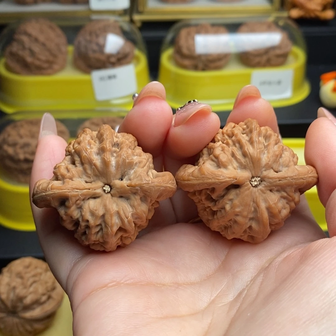 文玩核桃吊坠44金公子