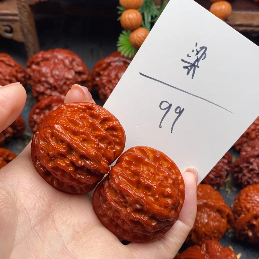 梁***柯文玩核桃吊坠磨盘a梁