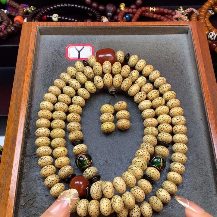 星月菩提吊坠菩提