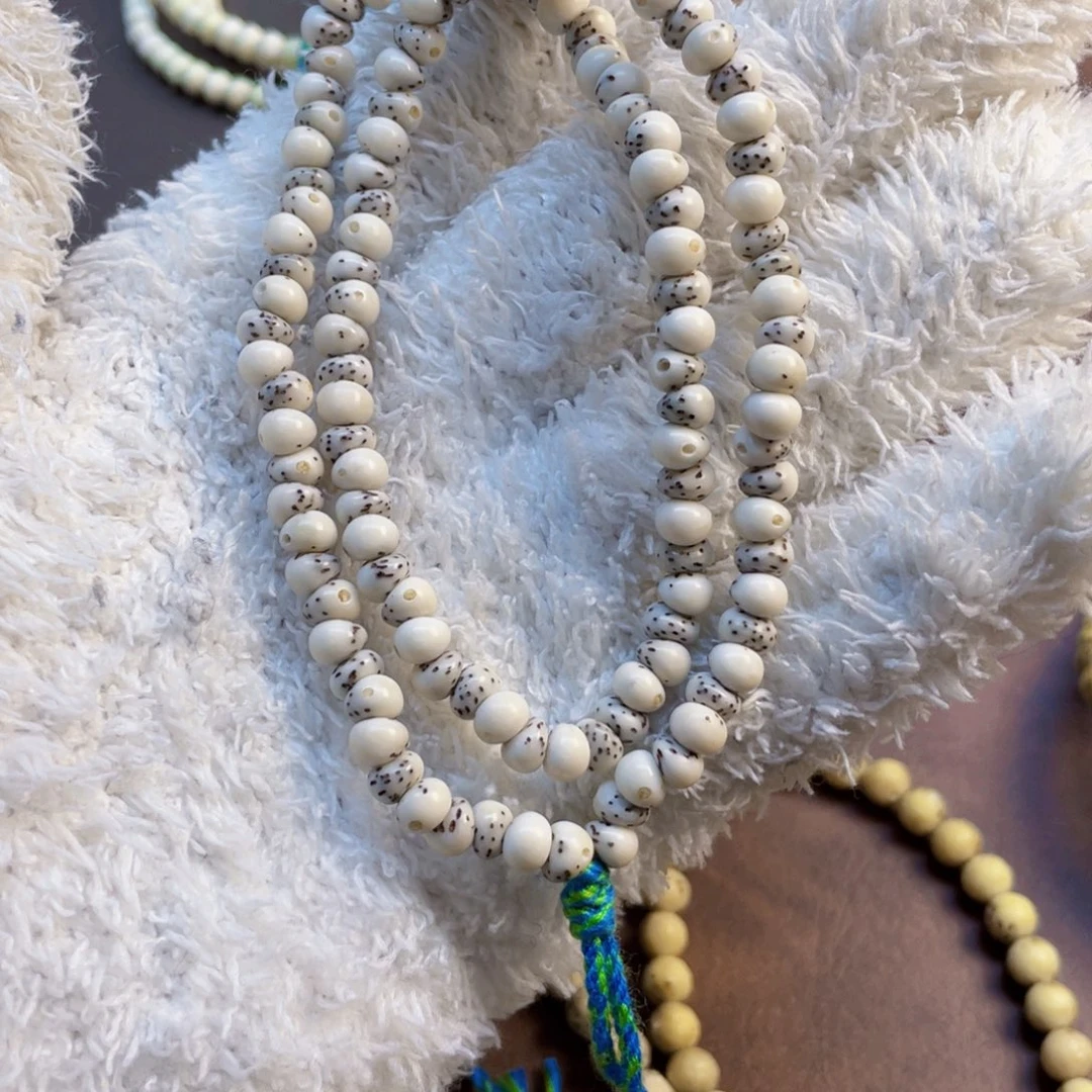 星月菩提吊坠骨瓷白