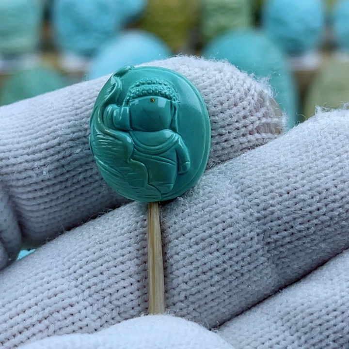 绿松石未镶嵌珠宝奇石