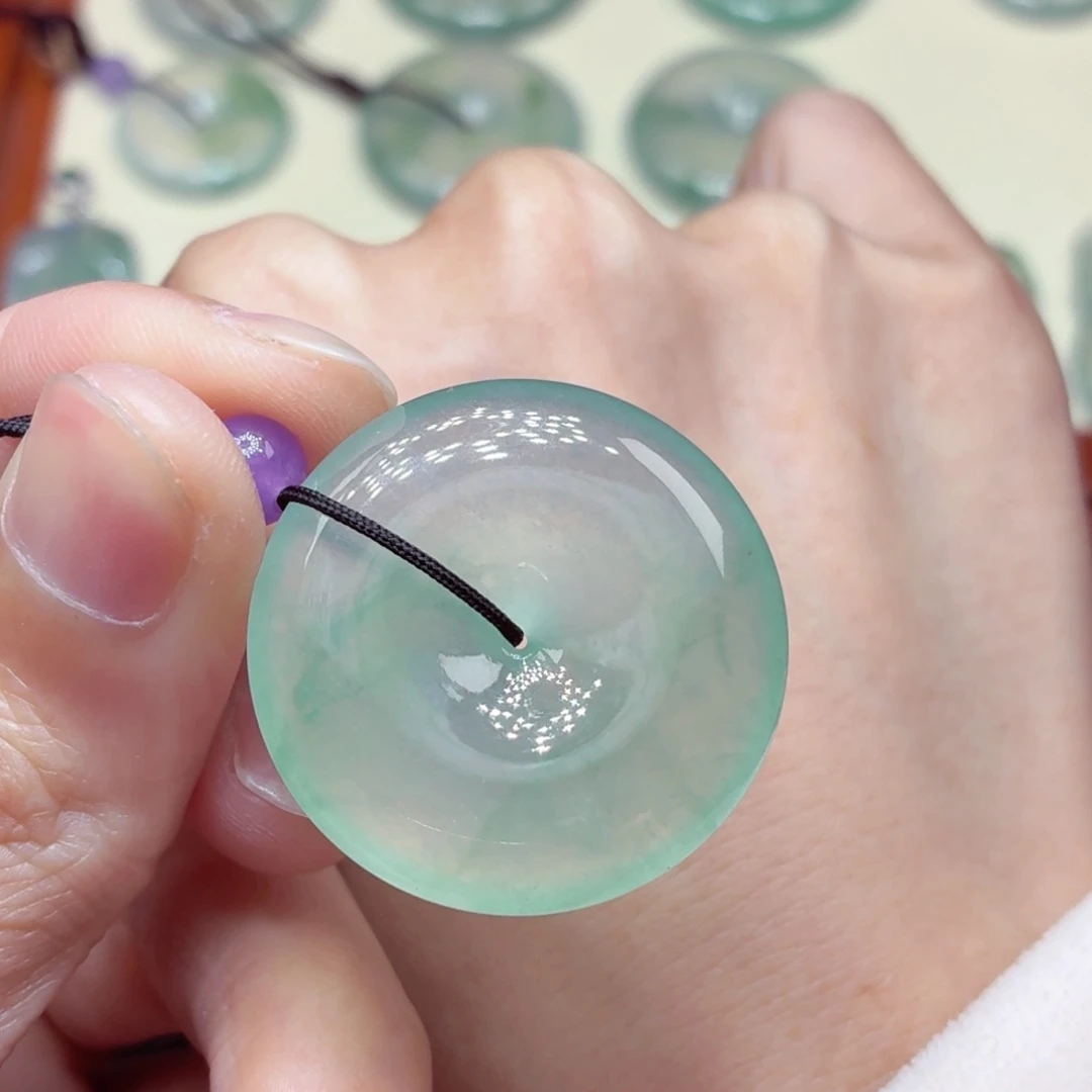 翡翠未镶嵌颈饰平安扣29.8mm-5.7mm