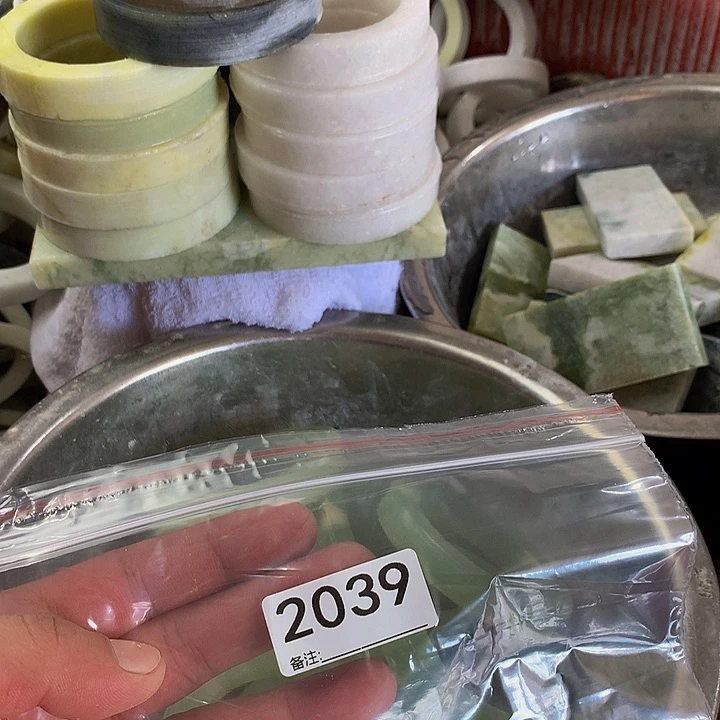 老***Z蛇纹石玉未镶嵌手镯