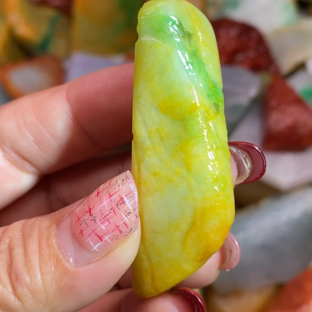 翡翠颈饰未镶嵌缅甸翡翠