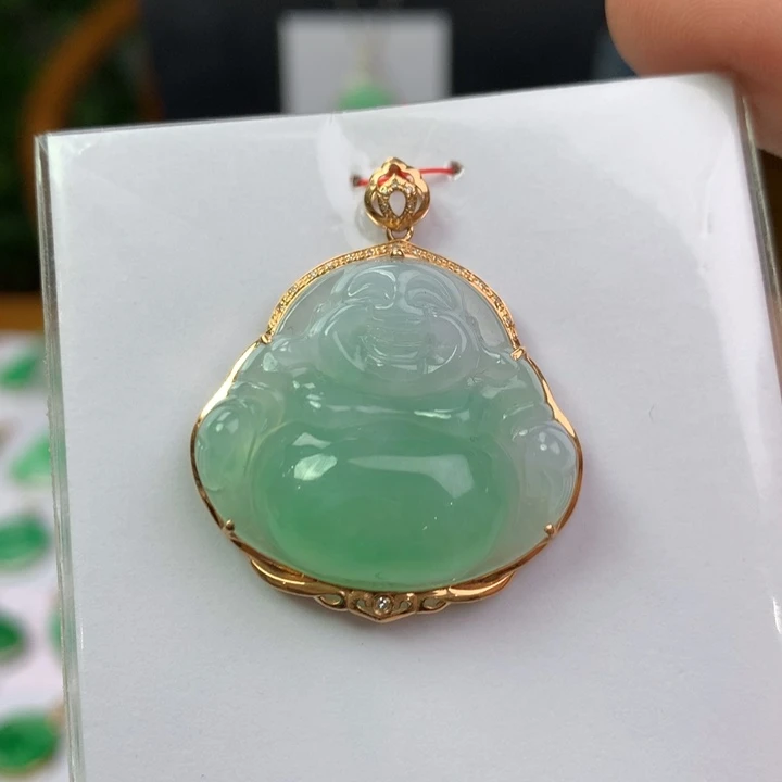 翡翠18K金镶嵌颈饰