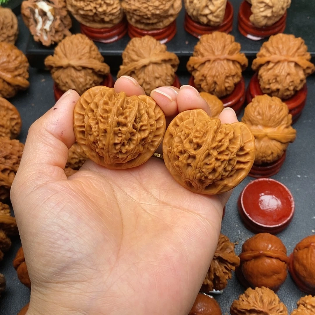 ****️文玩核桃把件宫灯