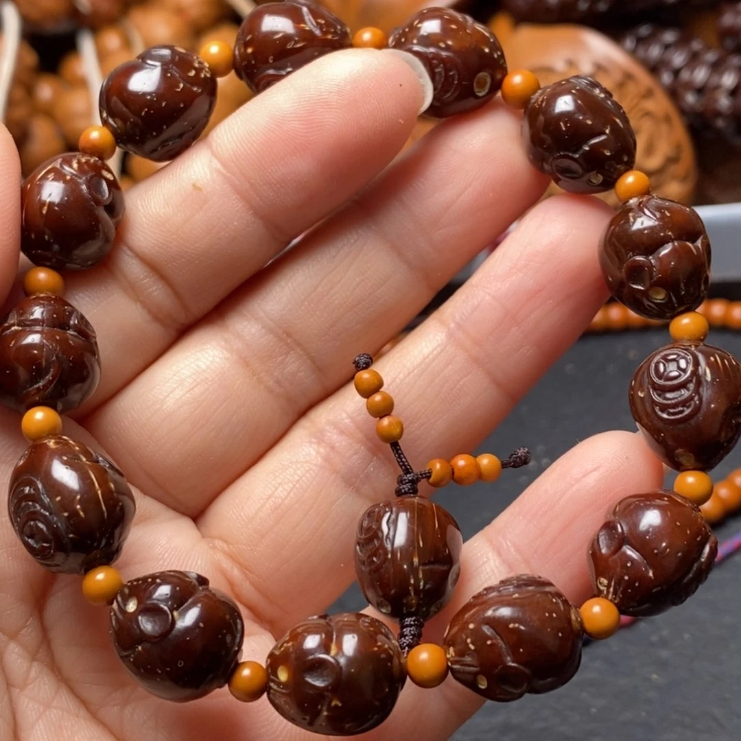 吊坠猴头核桃紫金