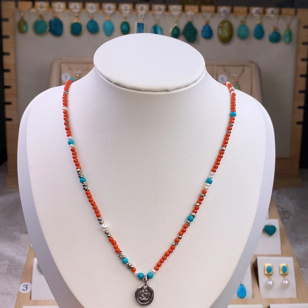 绿松石未镶嵌颈饰