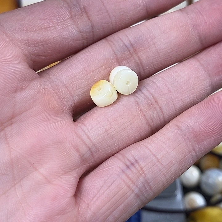 未镶嵌琥珀裸石我