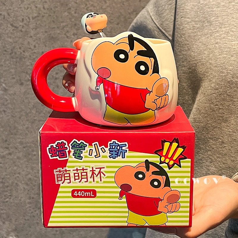 蜡笔小新陶瓷马克杯新款水杯高颜值可爱带勺咖啡杯子生日礼物520