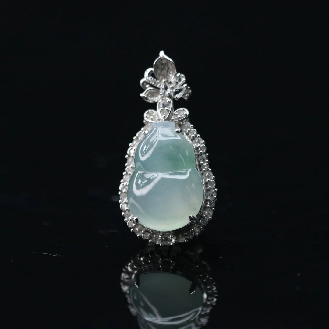 FC35天然缅甸翡翠A货18k冰葫芦吊坠/200020/保利厦门拍卖