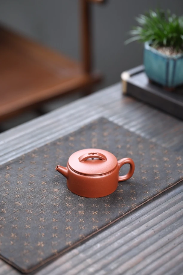 【汉瓦】宜兴赵庄朱泥生砂100cc精工半手制小容量紫砂壶