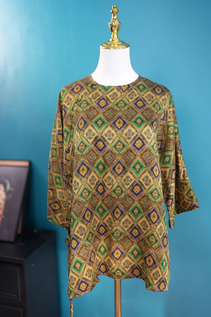 M068.毛衫上衣女士