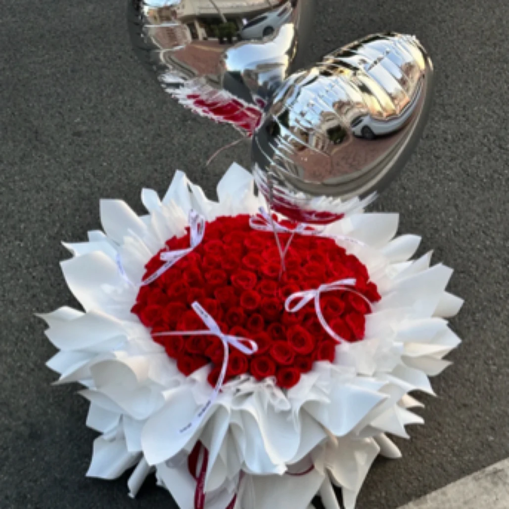 99枝红玫瑰花束 网红芭蕾风 求婚花束 情人节花束