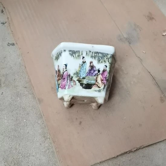 瓷片玩玩具枪毙吧热热的