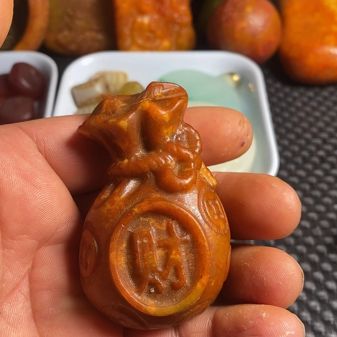 蛇纹石玉合金颈饰