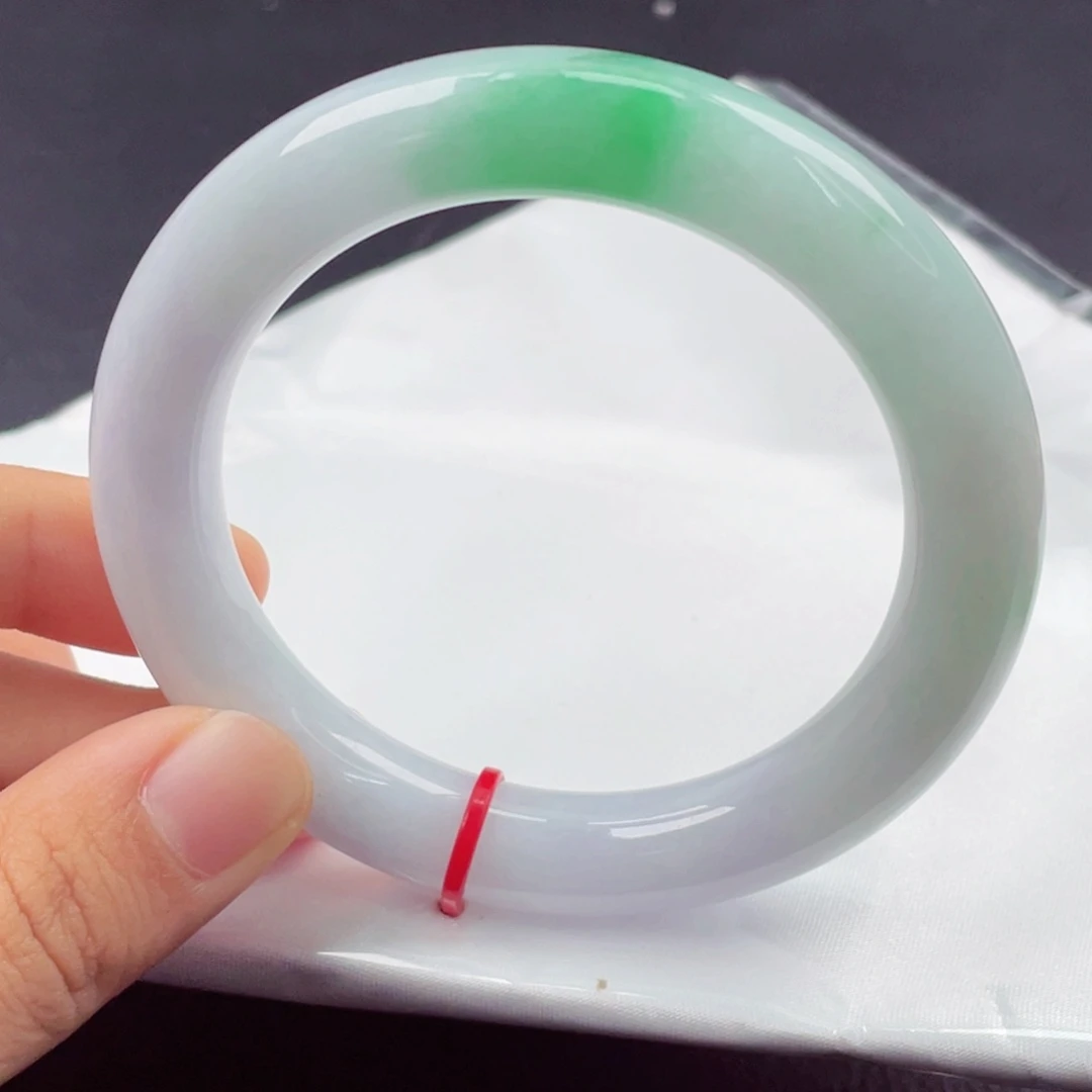 翡翠未镶嵌手镯（圆镯）5657圈