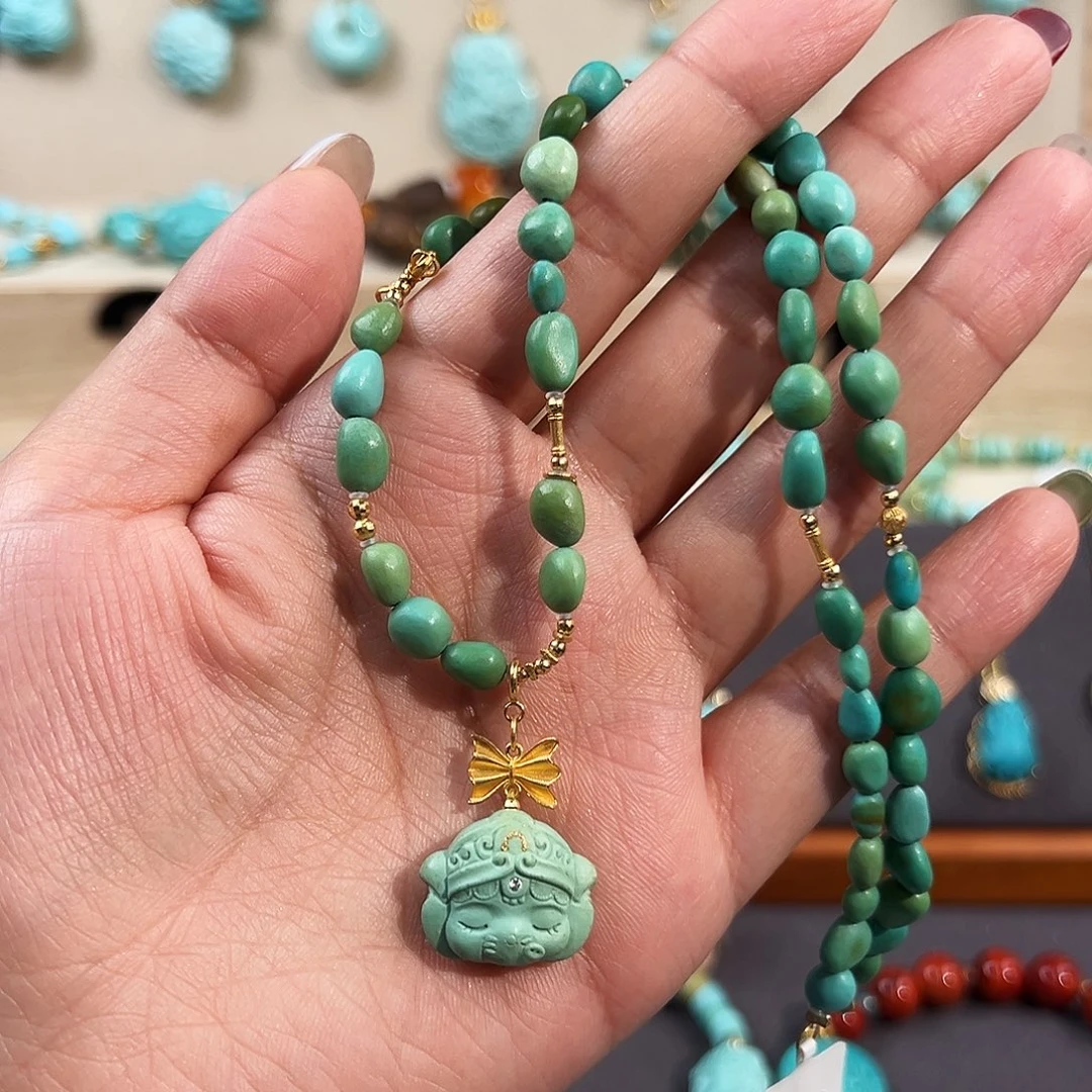 18K金镶嵌绿松石套链丝绒糖豆公主象套链