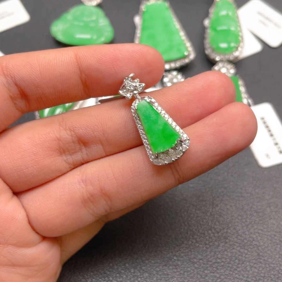 翡翠银S925镶嵌颈饰