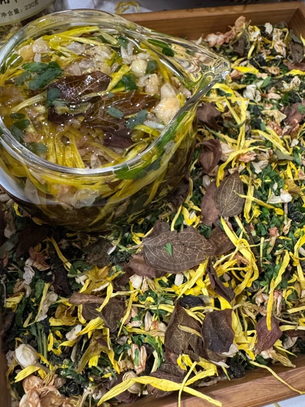 金线莲石斛花草茶清香甘甜夏天养生茶