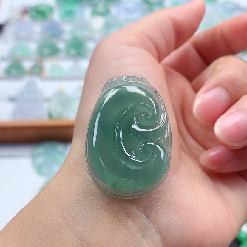 【闪购商品】翡翠吊坠(不含链)未镶嵌