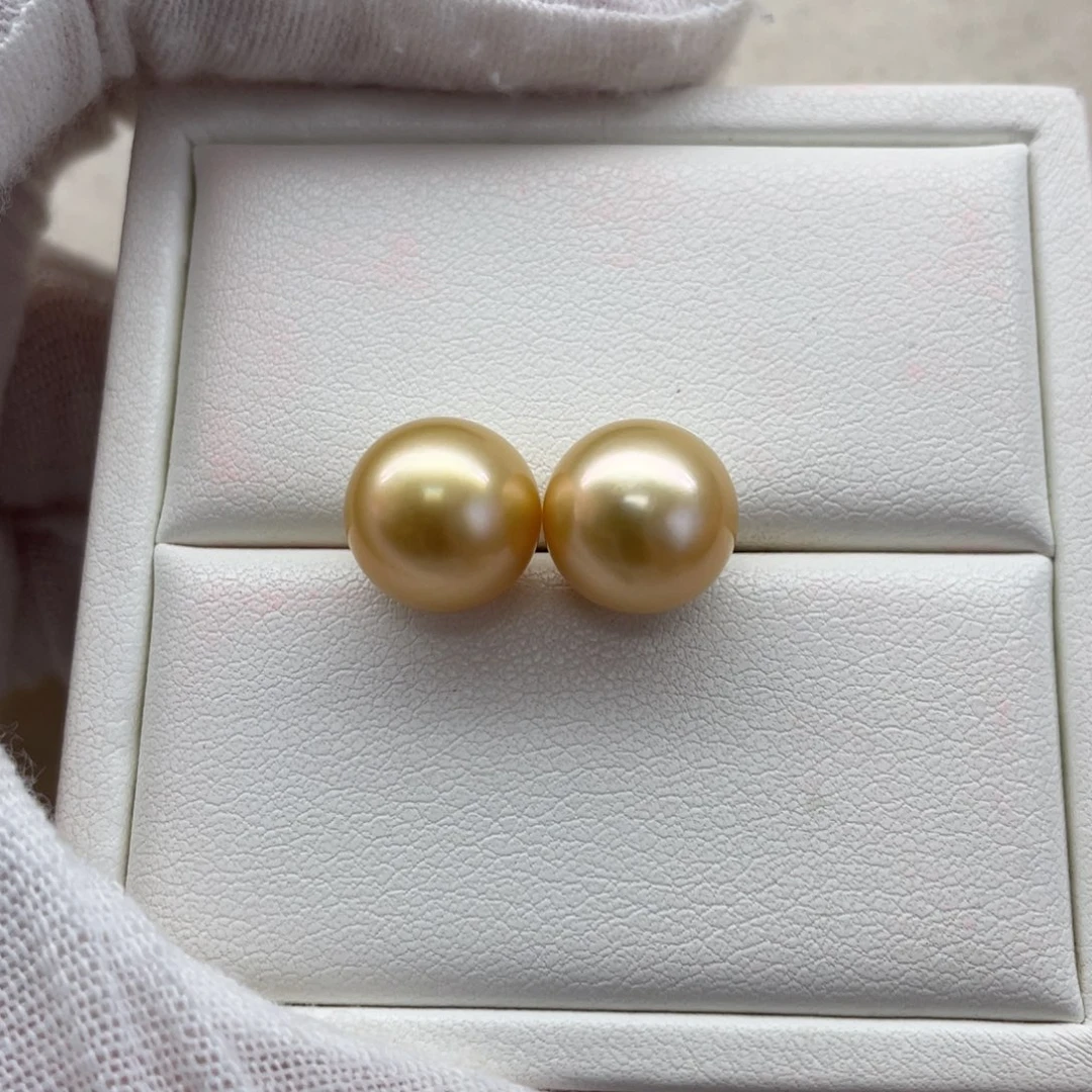 18K金镶嵌耳饰海水珍珠11-12mm