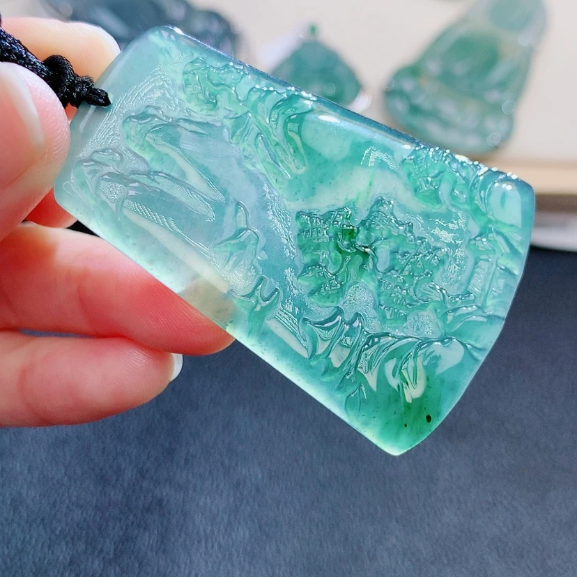 【闪购商品】翡翠颈饰未镶嵌翡翠