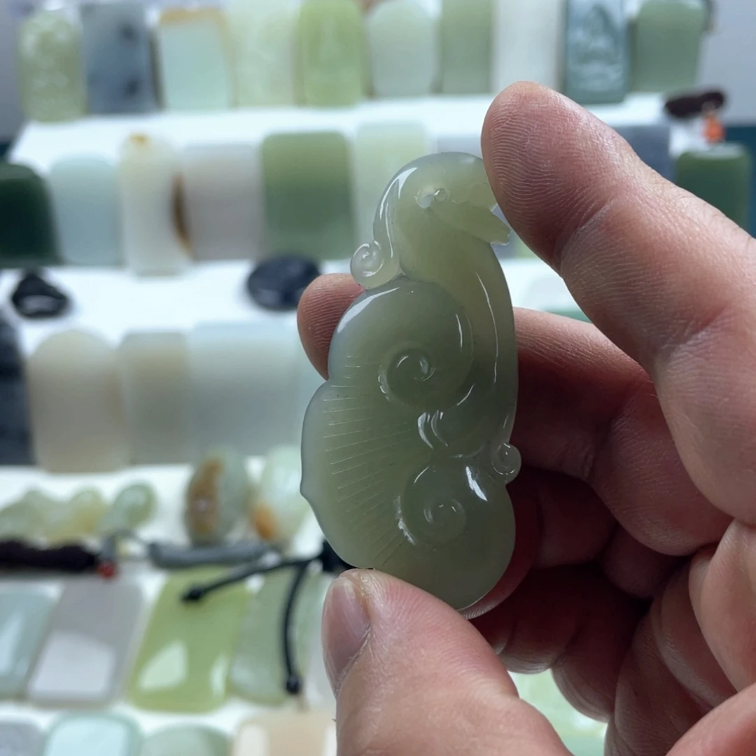 和田玉未镶嵌挂件