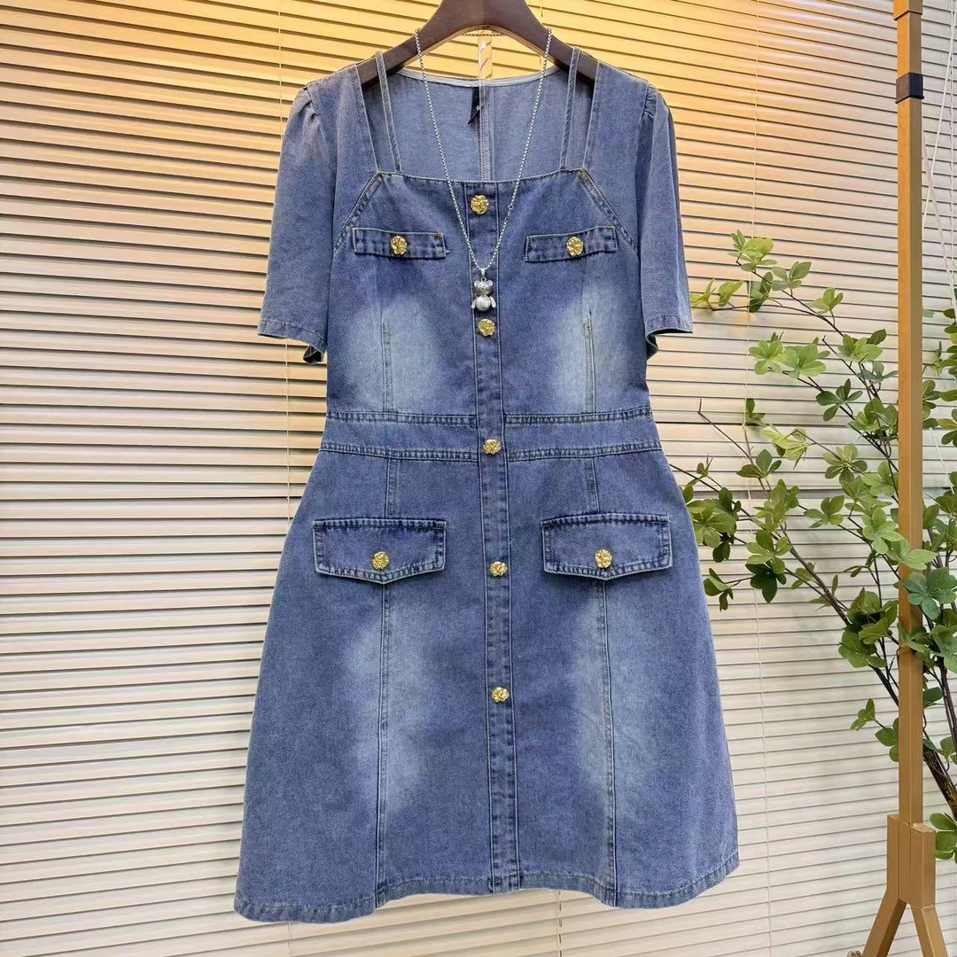 大码2025夏季黑色mm新款牛仔收腰气质显瘦连衣裙方领裙子