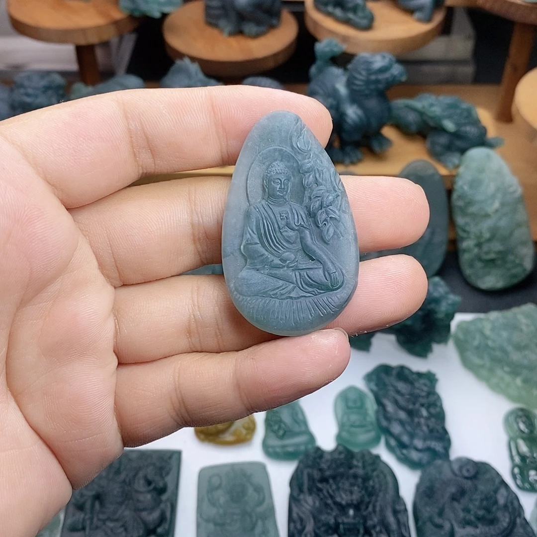 定制翡翠未镶嵌阿米