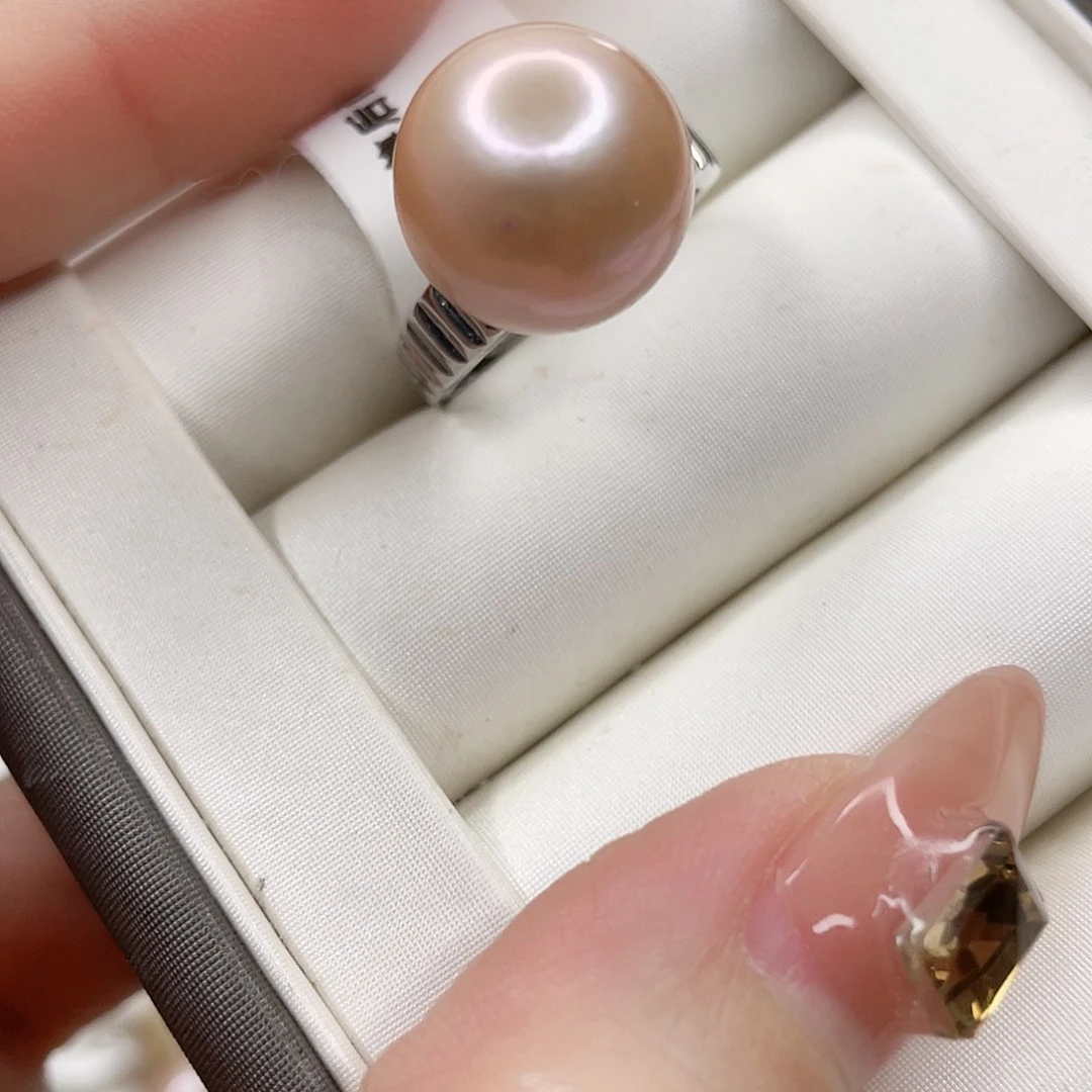 淡水珍珠吊坠(赠链)未镶嵌