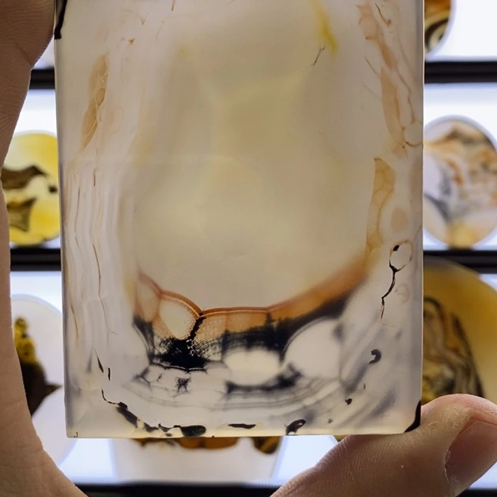 玛瑙/玉髓合金颈饰