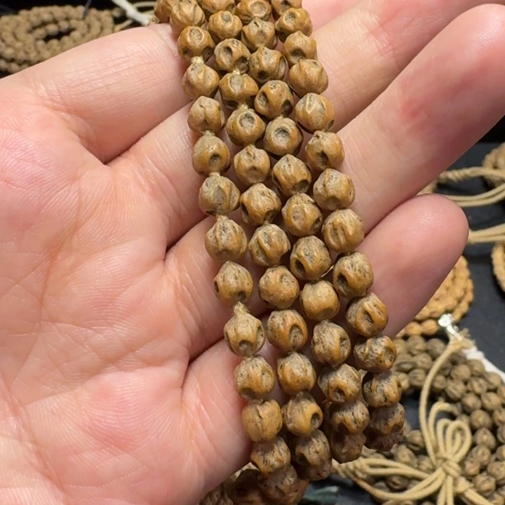 L****吊坠柏香籽/百香籽独眼龙