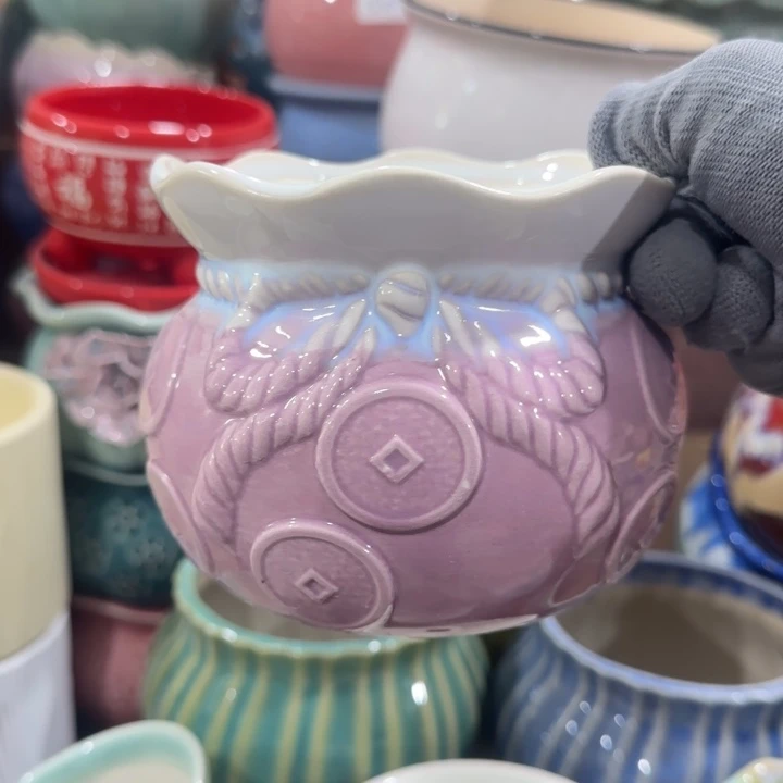 凑9块包邮，有孔，陶瓷花盆