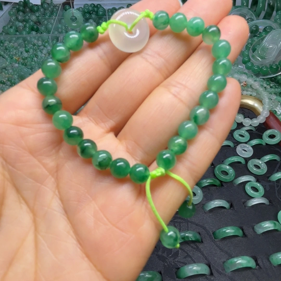 石英质玉（非洲翠）未镶嵌散珠冰绿珠子手串