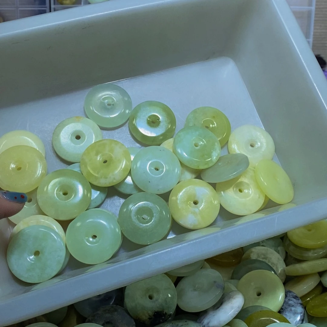 蛇纹石玉未镶嵌毛衣链1