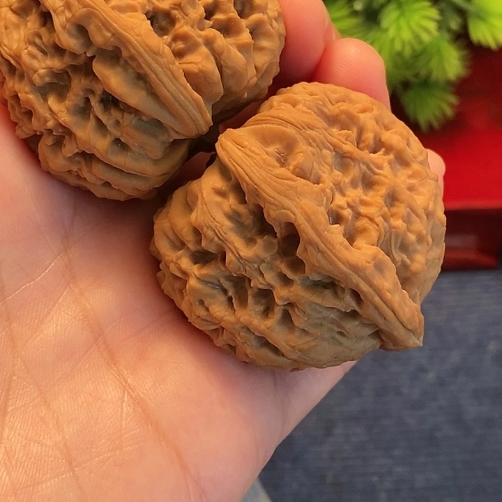 【闪购商品】文玩核桃吊坠S**K南疆