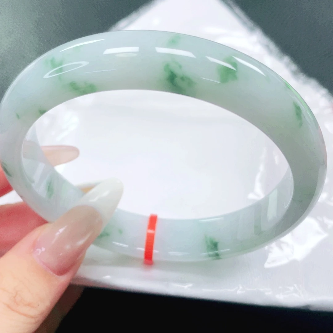 未镶嵌手镯翡翠62。