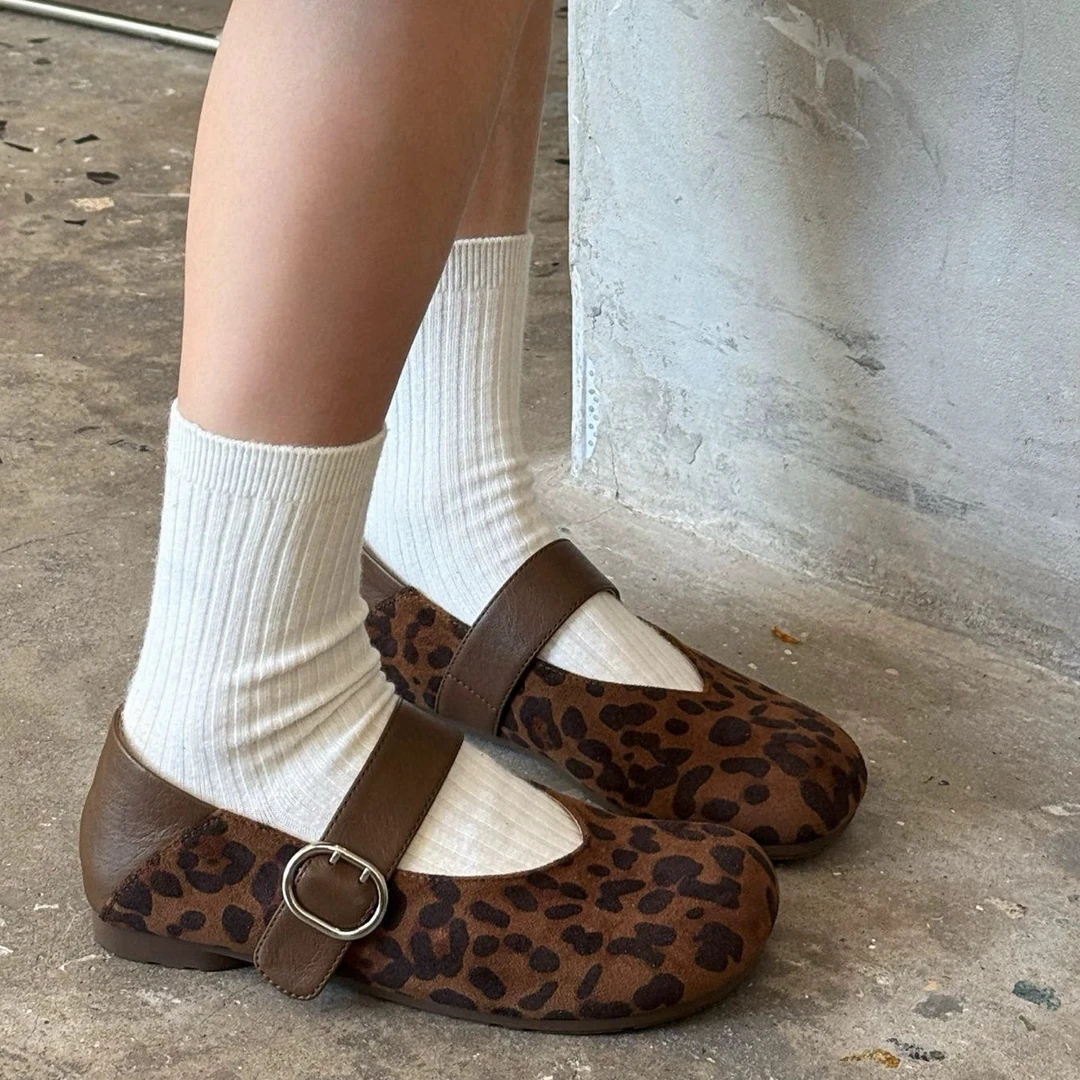L11法式复古豹纹3.5cm底单鞋秋季新款一字扣玛丽珍豆豆鞋配裙子H3