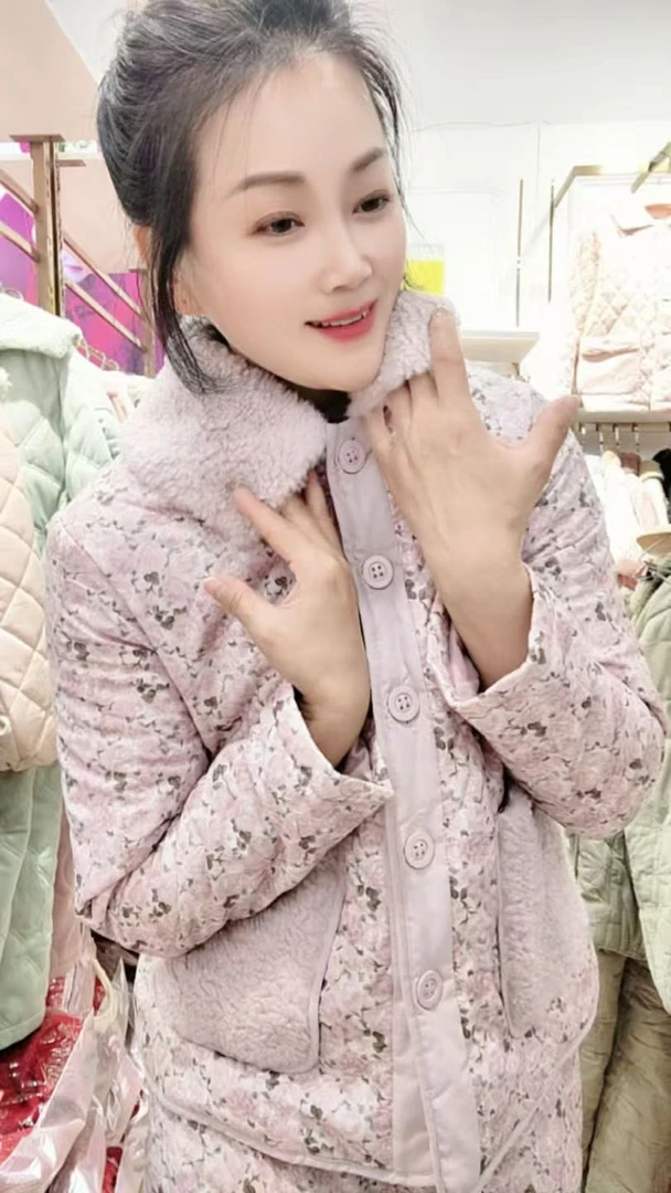 246363女款翻领家居服轻薄不臃肿可外穿