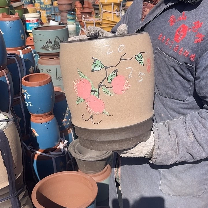 紫砂紫砂花盆和小