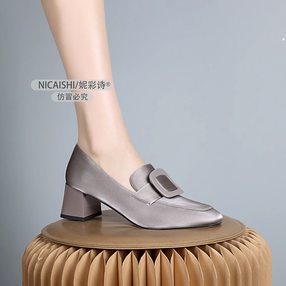 2025新款法式轻奢一脚蹬时尚气质乐福鞋方粗跟圆头舒适女单鞋0241