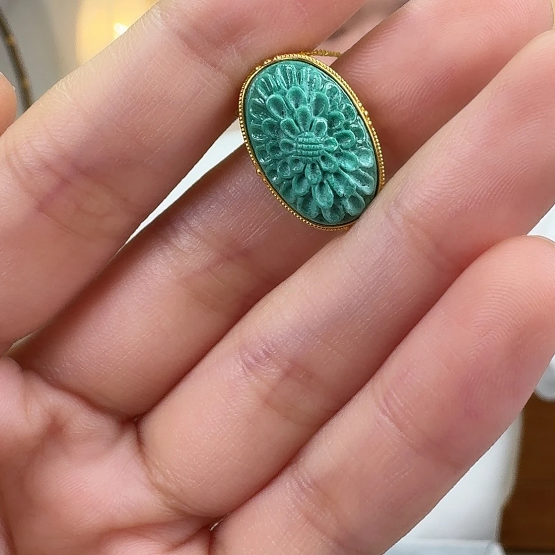 绿松石18K金镶嵌挂件