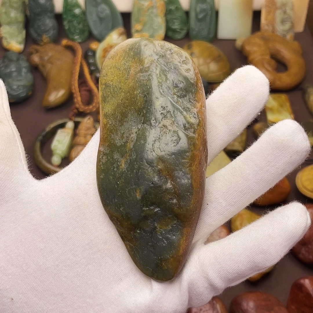 岫岩河磨玉（透闪石质玉）未镶嵌颈饰