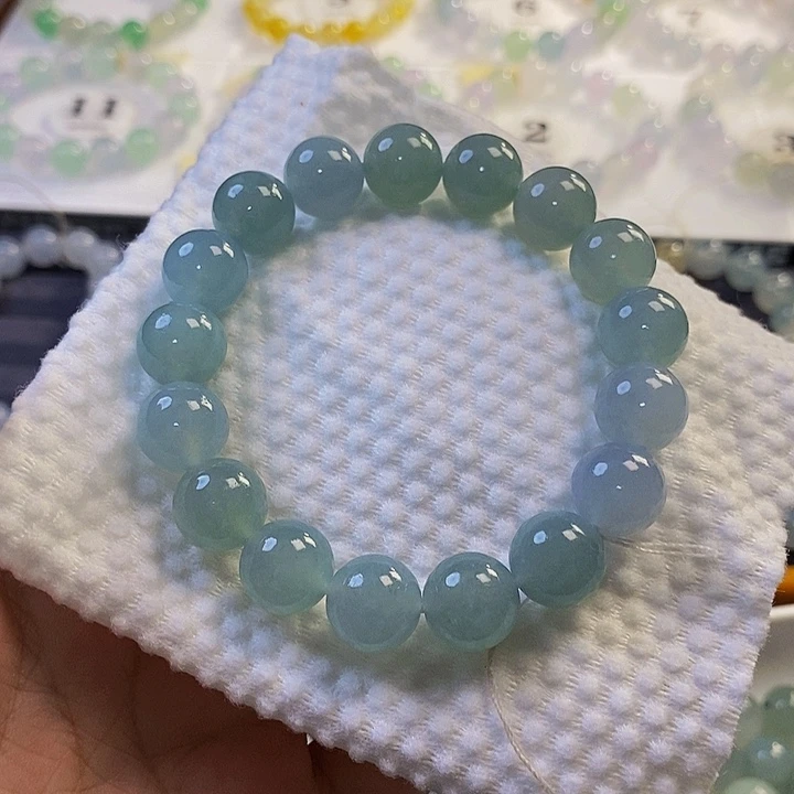 定制翡翠未镶嵌翡翠.