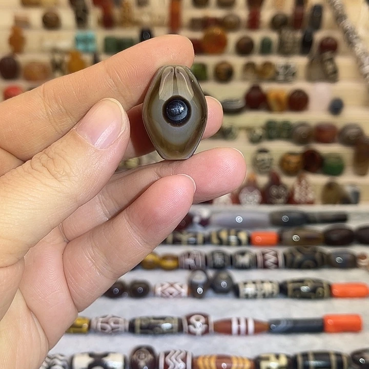 未镶嵌颈饰玛瑙/玉髓