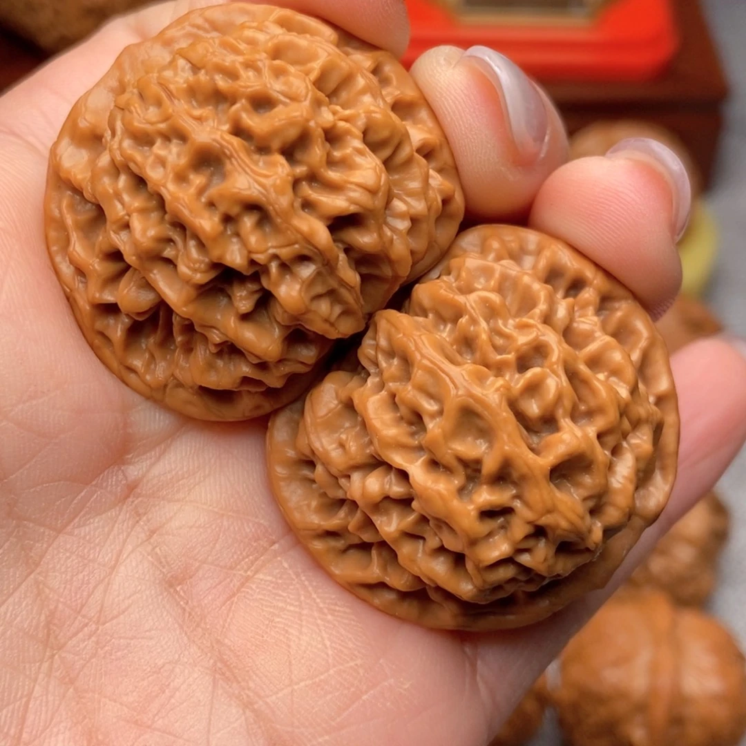 文玩核桃把件毕业秦闷37全品