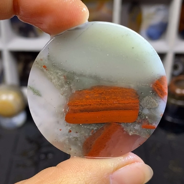 玛瑙/玉髓足铂镶嵌颈饰